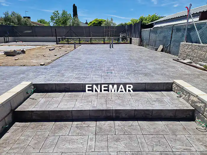 Obra de hormigón impreso en Calalberche