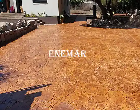 Obra de hormigón impreso en Estremera
