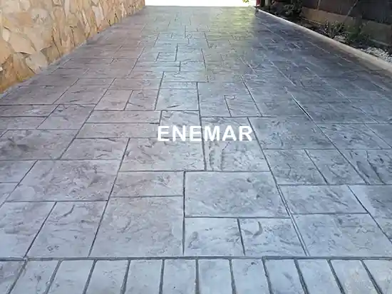 Obra de hormigón impreso en Pedrezuela