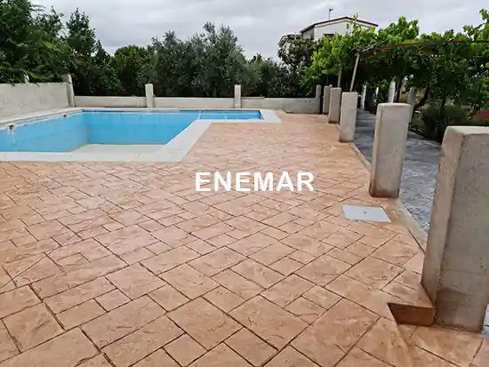 Obra de hormigón impreso en Robledo de Chavela